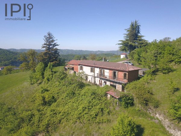 casale in vendita a Roccaverano in zona Tassito
