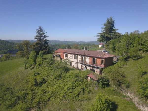 casale in vendita a Roccaverano
