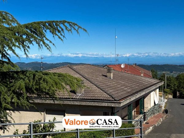 casa indipendente in vendita a Roccaverano in zona Tassito