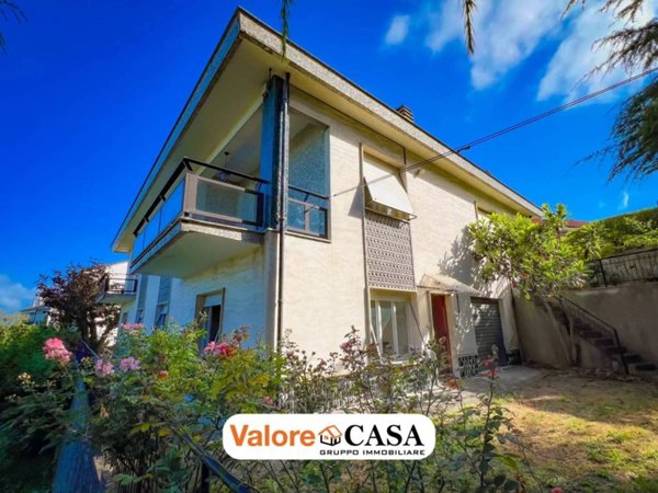 casa indipendente in vendita a Roccaverano