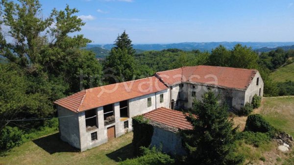 casa indipendente in vendita a Roccaverano in zona Tassito