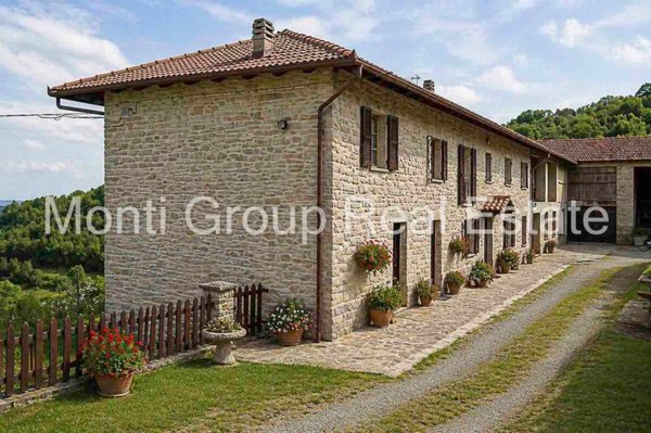 casa indipendente in vendita a Roccaverano