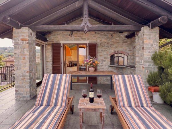 casa indipendente in vendita a Roccaverano in zona Tassito