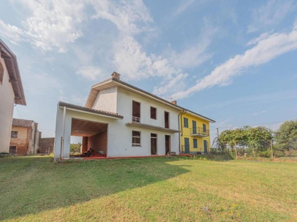 casa indipendente in vendita a Rocchetta Tanaro
