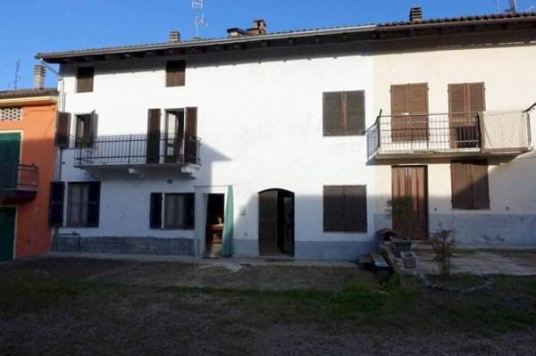 casale in vendita a Rocchetta Tanaro