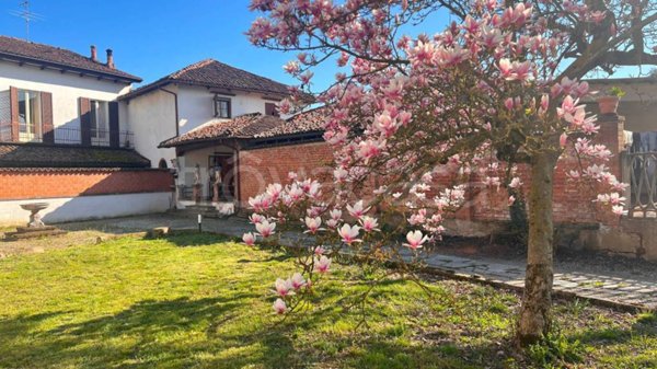 casa indipendente in vendita a Rocchetta Tanaro