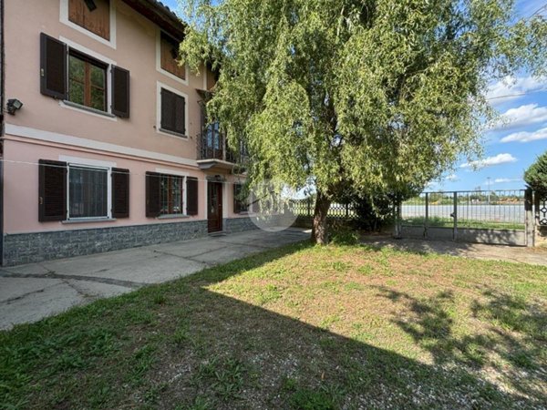 casa indipendente in vendita a Rocchetta Tanaro