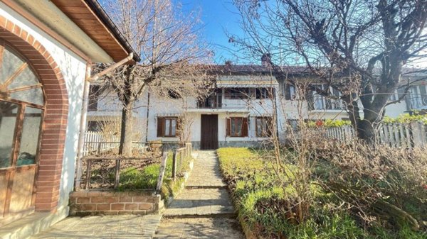 casa indipendente in vendita a San Damiano d'Asti in zona Gorzano