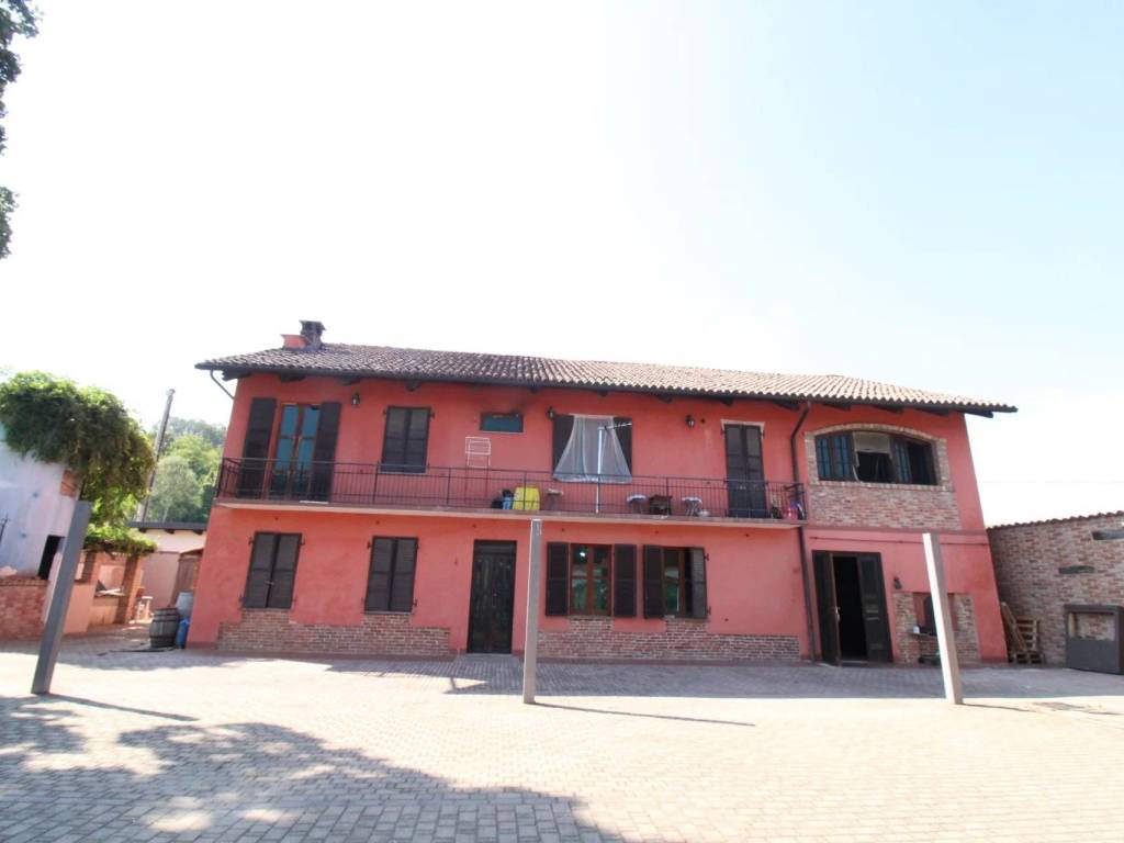 appartamento in vendita a San Damiano d'Asti in zona Valdoisa