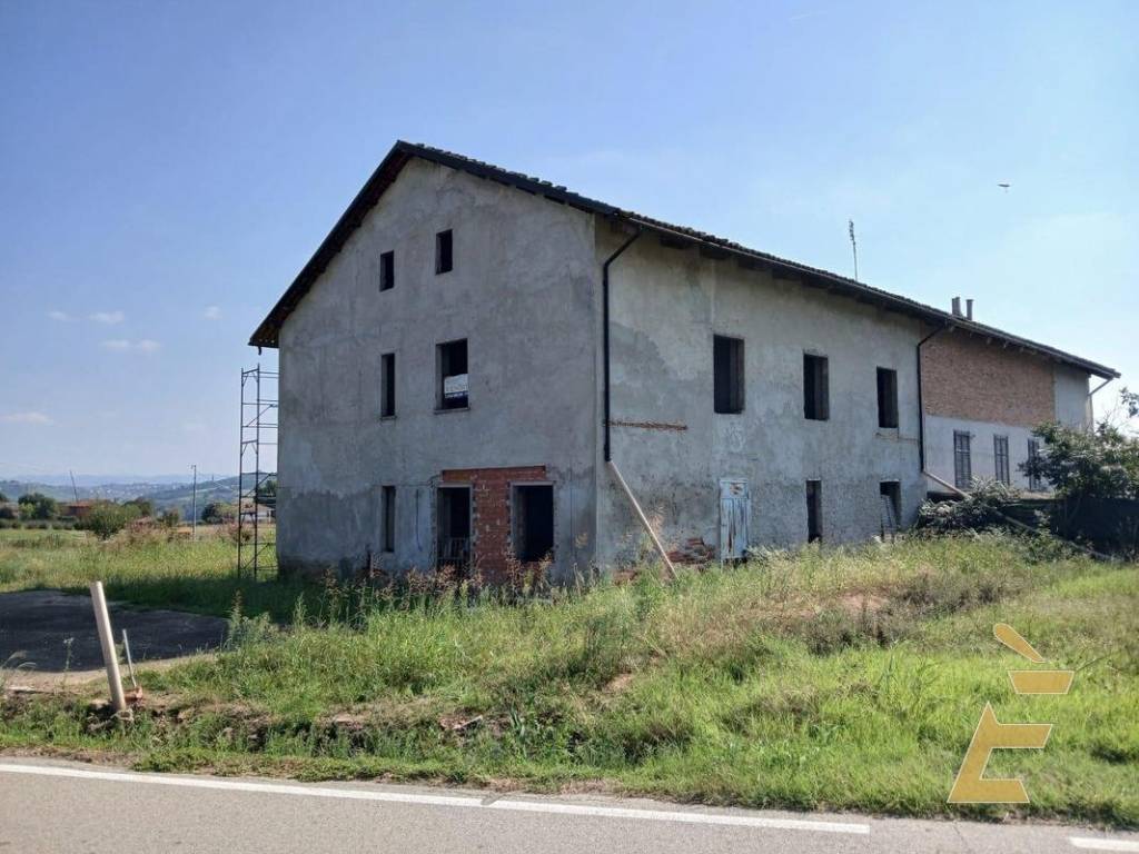casa semindipendente in vendita a San Damiano d'Asti in zona Torrazzo