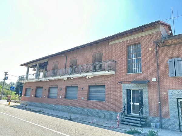 negozio in vendita a San Damiano d'Asti in zona San Giulio