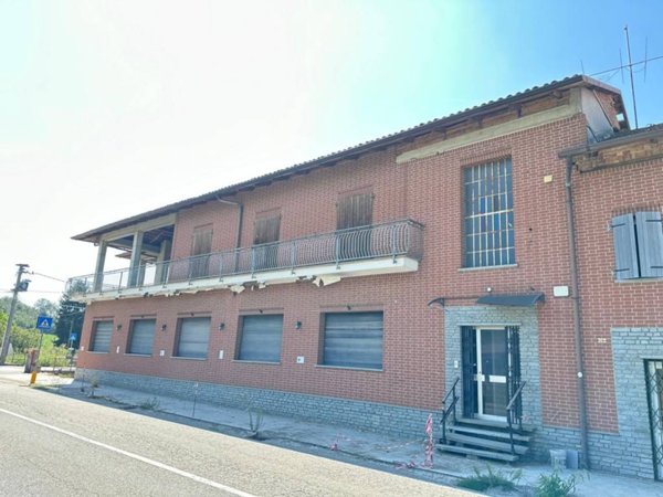 negozio in vendita a San Damiano d'Asti in zona San Giulio