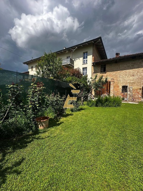 casa semindipendente in vendita a San Damiano d'Asti in zona San Giulio