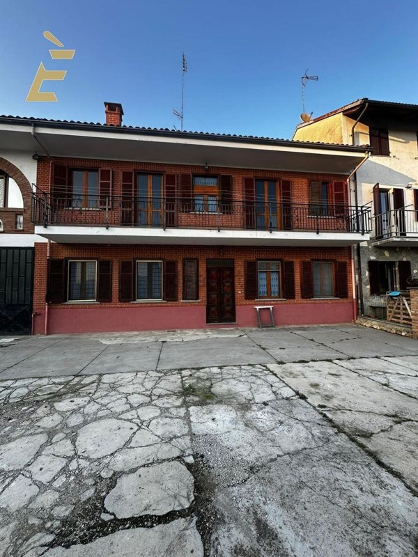 casa semindipendente in vendita a San Damiano d'Asti in zona Vascagliana