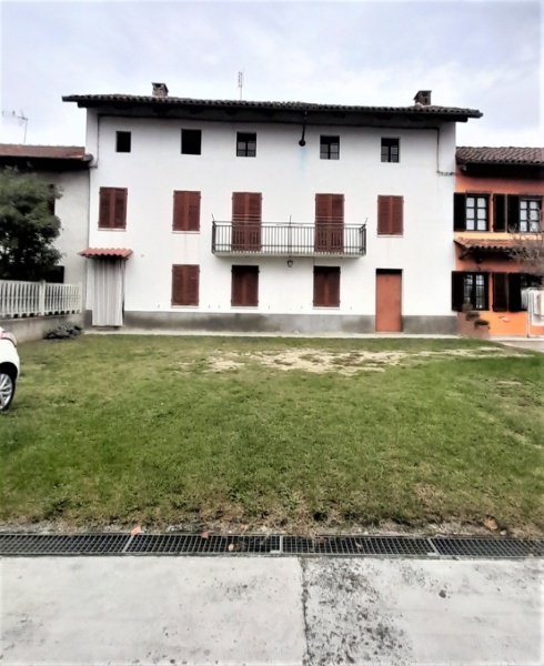 casa indipendente in vendita a San Damiano d'Asti in zona San Giulio