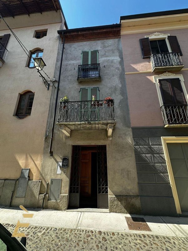 casa semindipendente in vendita a San Damiano d'Asti