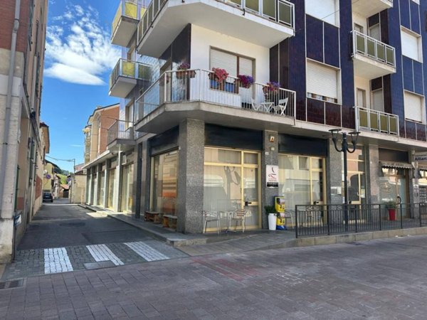 negozio in vendita a San Damiano d'Asti