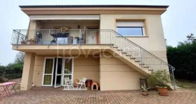 casa indipendente in vendita a San Damiano d'Asti in zona Lavezzole