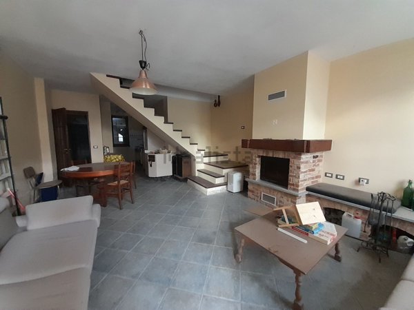 casa indipendente in vendita a San Damiano d'Asti in zona Gorzano