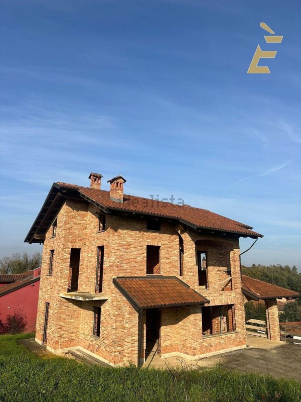 casa indipendente in vendita a San Damiano d'Asti in zona Torrazzo