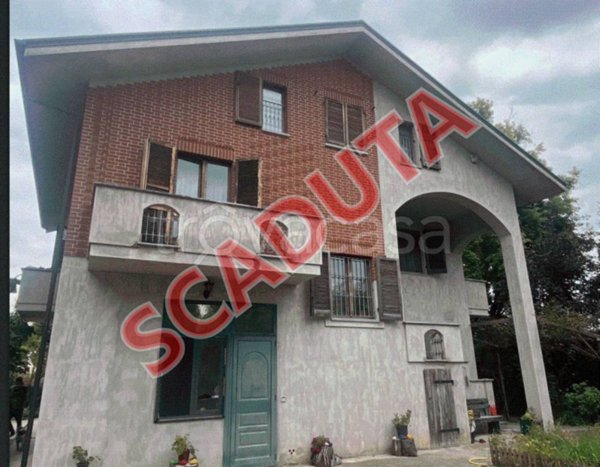 casa indipendente in vendita a San Damiano d'Asti in zona Verneglio