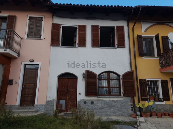 casa indipendente in vendita a San Damiano d'Asti in zona Gorzano