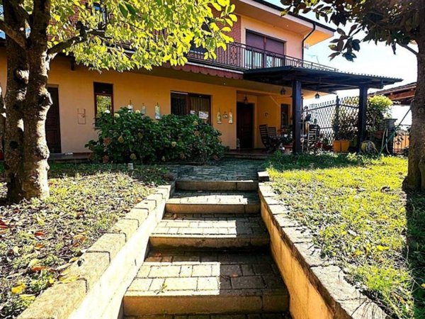 casa indipendente in vendita a San Damiano d'Asti in zona Vascagliana