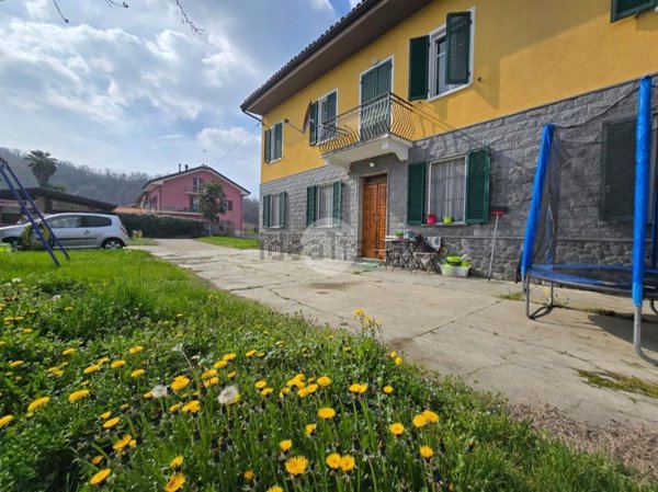 casa indipendente in vendita a San Damiano d'Asti in zona San Pietro