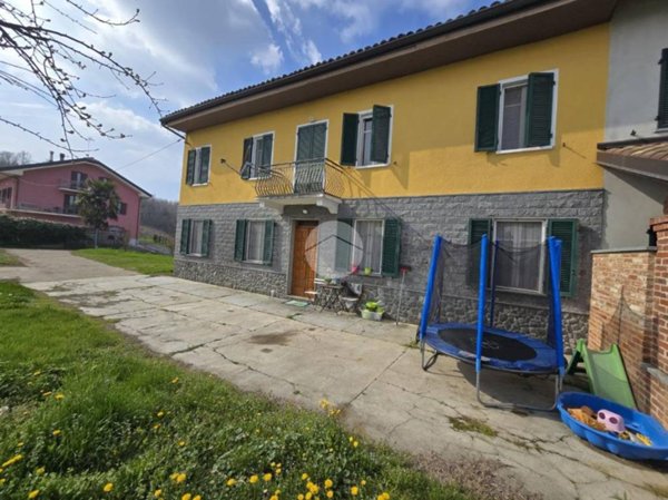 casa indipendente in vendita a San Damiano d'Asti in zona San Pietro