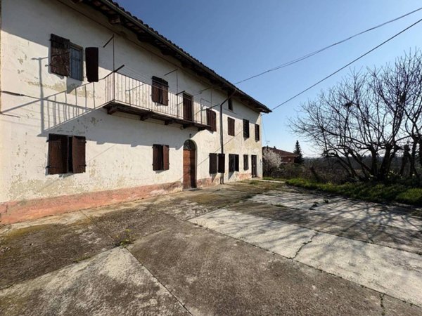 casa indipendente in vendita a San Damiano d'Asti in zona Valmolina