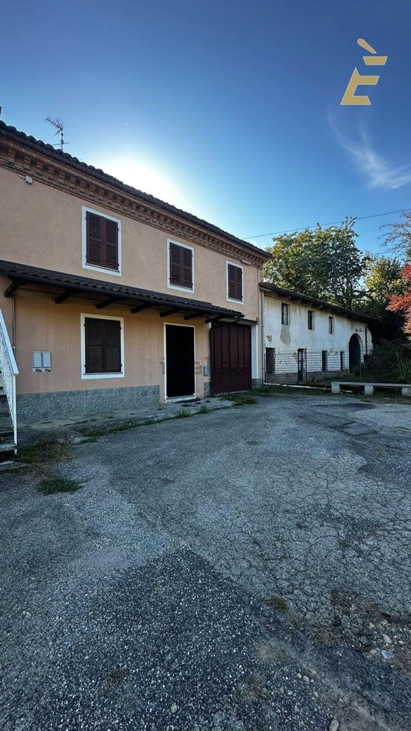 quadrivano in vendita a San Damiano d'Asti in zona Torrazzo