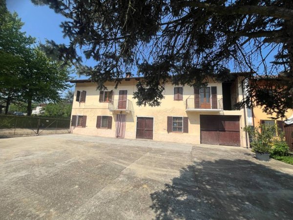 casa indipendente in vendita a San Damiano d'Asti in zona Gorzano