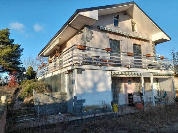 casa indipendente in vendita a San Damiano d'Asti in zona Gorzano