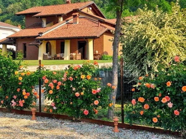 casa indipendente in vendita a San Damiano d'Asti in zona San Pietro
