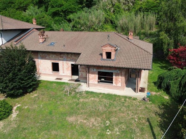 casa indipendente in vendita a San Damiano d'Asti in zona San Pietro