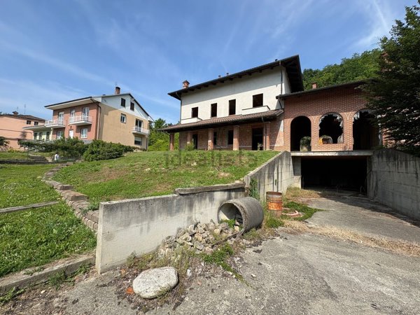 casa indipendente in vendita a San Damiano d'Asti in zona San Pietro