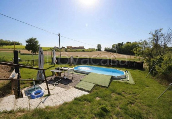 casa indipendente in vendita a San Damiano d'Asti in zona Lavezzole