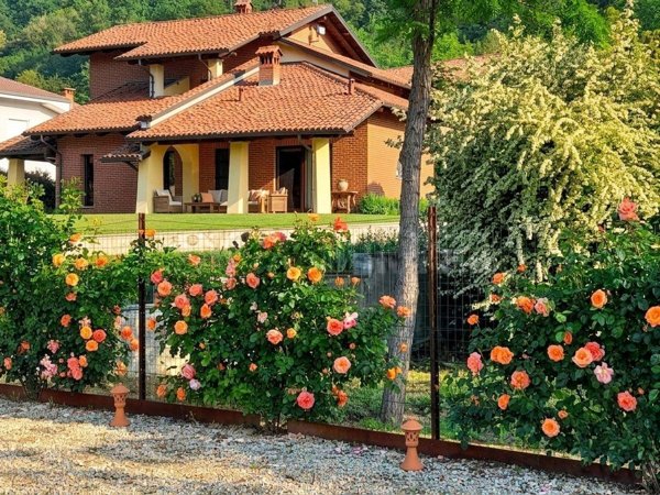 casa indipendente in vendita a San Damiano d'Asti in zona San Pietro