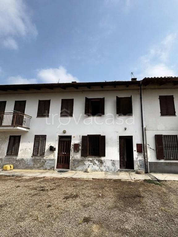 casa indipendente in vendita a San Damiano d'Asti in zona Gorzano