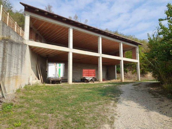 casa indipendente in vendita a San Damiano d'Asti in zona Gorzano