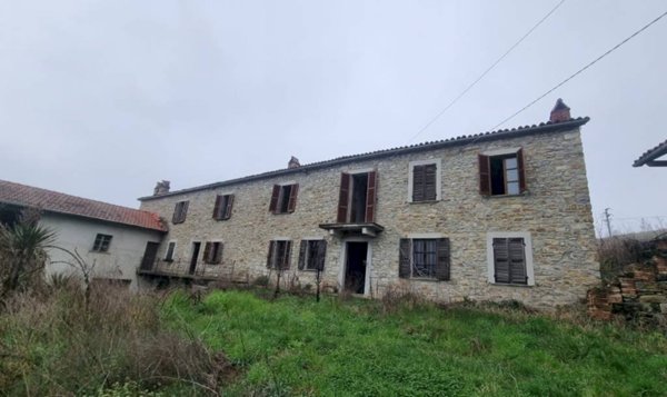 casale in vendita a San Giorgio Scarampi