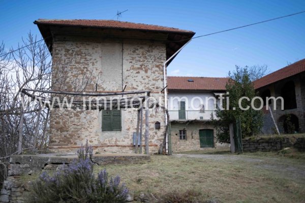casa indipendente in vendita a San Giorgio Scarampi