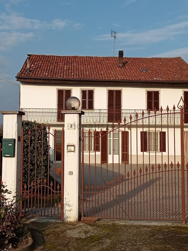 casa indipendente in vendita a San Martino Alfieri