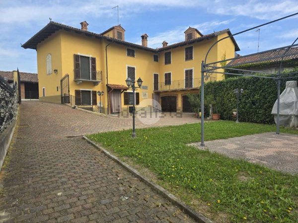 casa indipendente in vendita a San Martino Alfieri