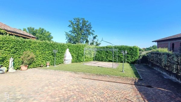 casa indipendente in vendita a San Martino Alfieri