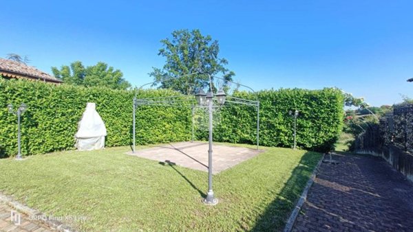 casa indipendente in vendita a San Martino Alfieri