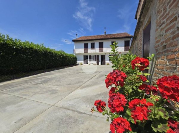 casa indipendente in vendita a San Martino Alfieri