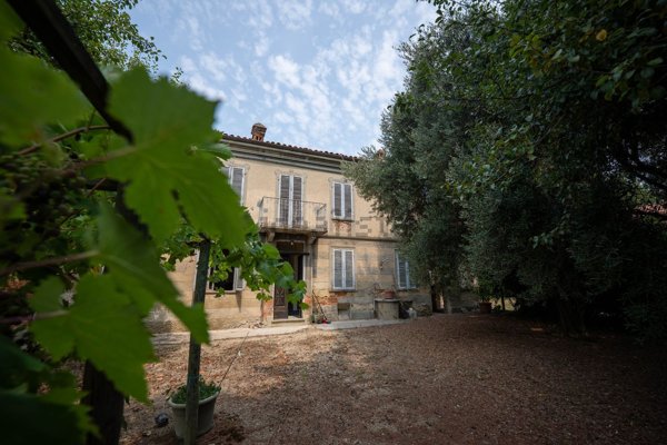 casa indipendente in vendita a San Martino Alfieri