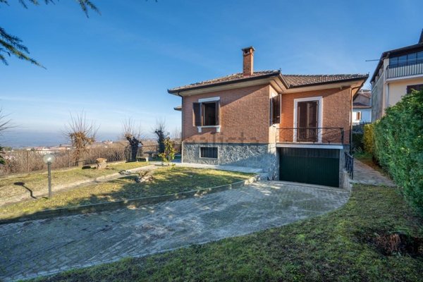 casa indipendente in vendita a San Martino Alfieri