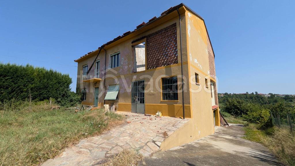 casale in vendita a San Martino Alfieri
